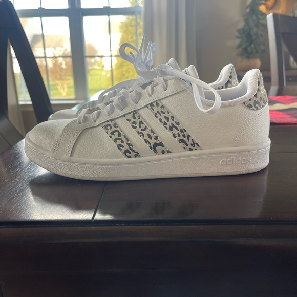 Adidas Cheetah Shoes - Picture 2 of 5